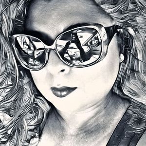 Meet your Posher, Irela